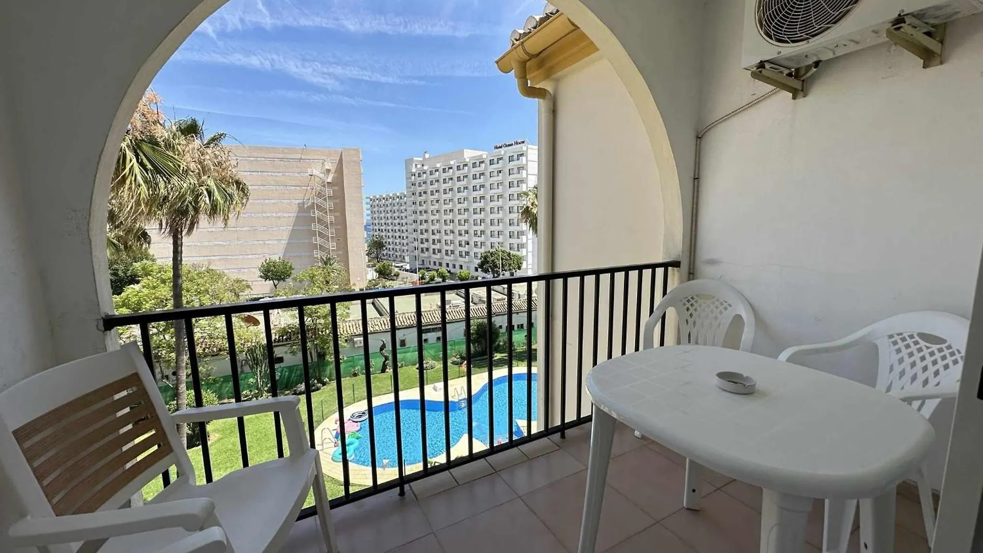 Apartamento La Carihuela A 2 Minutos De La Playa Torremolinos