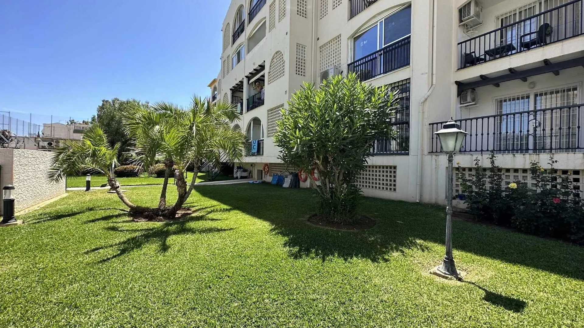 Apartment Apartamento La Carihuela A 2 Minutos De La Playa Torremolinos Spain