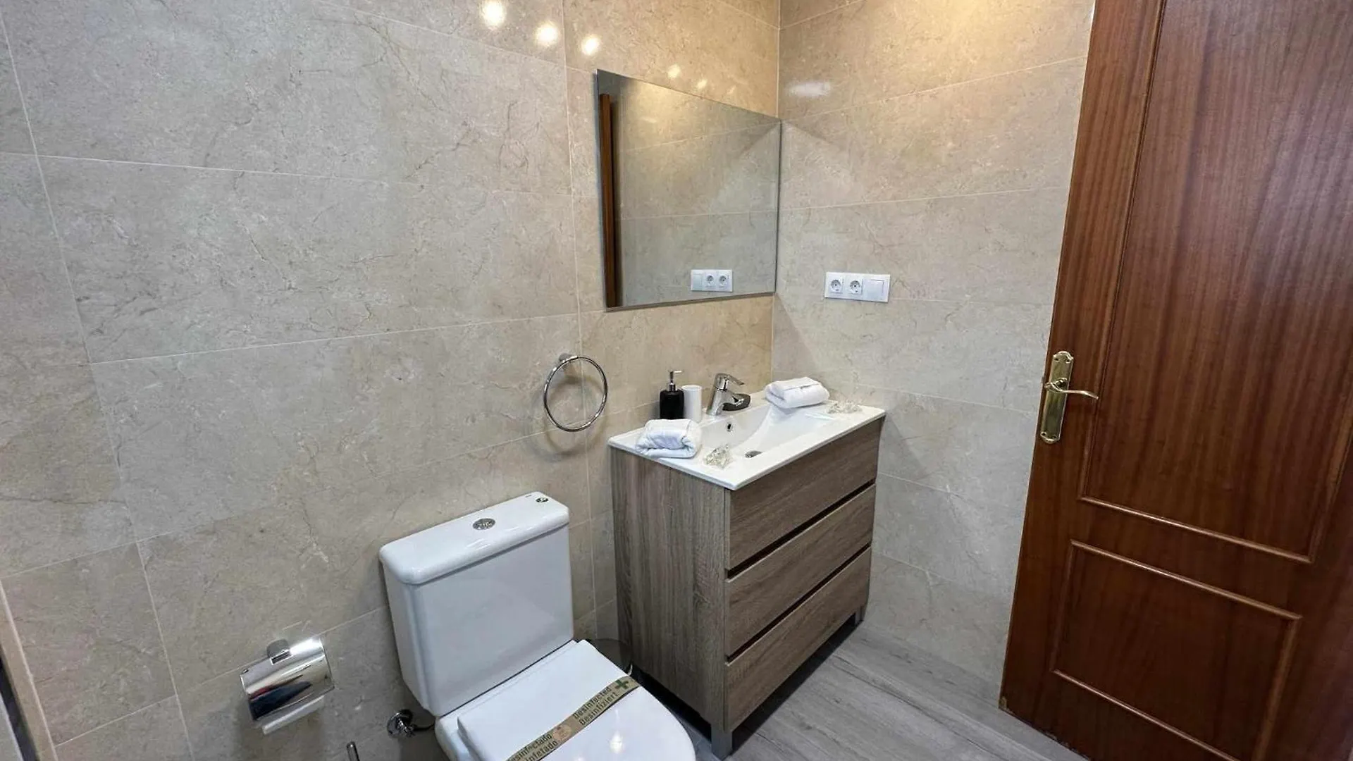 Apartamento La Carihuela A 2 Minutos De La Playa Torremolinos 0*,  Spain